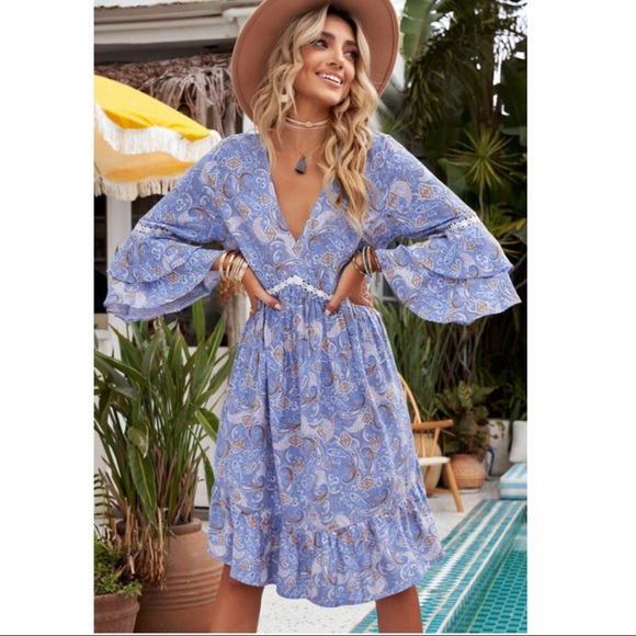 Boho Floral Lace Patchwork Tiered Ruffled V Neck Mini Dress - Picture 2 of 5